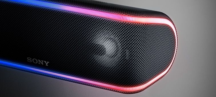 Шесть фишек Sony SRS-XB41: полтора килограмма вечеринки в твоей квартире