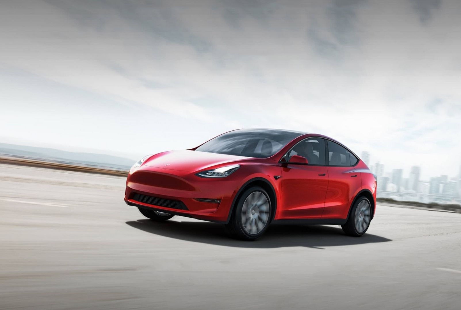 Tesla снизила цены на свои электромобили