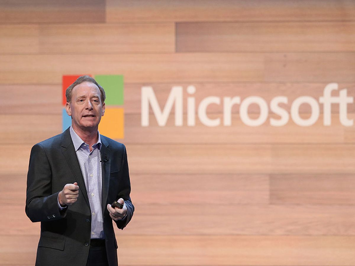 Microsoft объявила, что не будет продавать полиции США технологии распознавания лиц