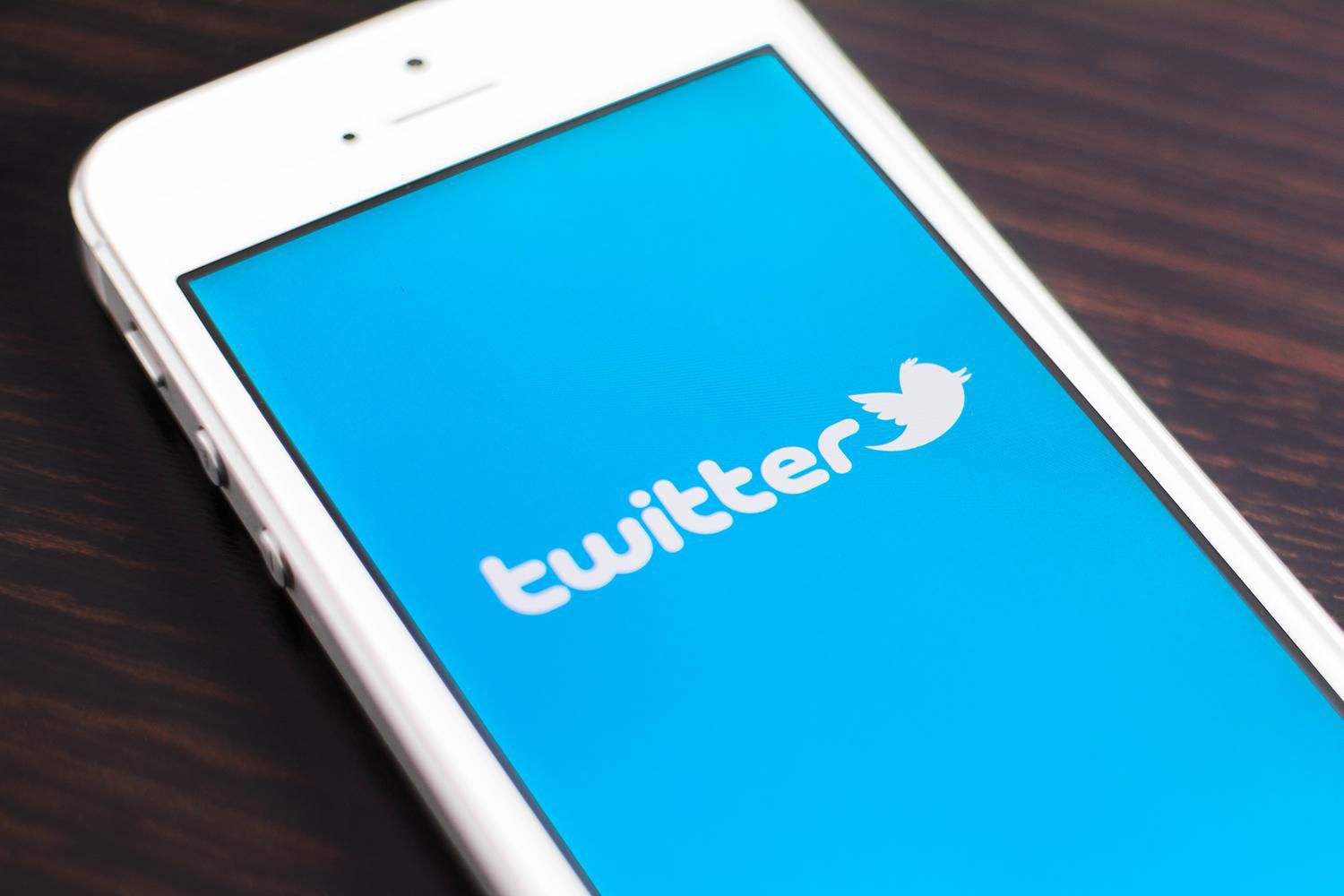 Twitter начал тестирование эмодзи