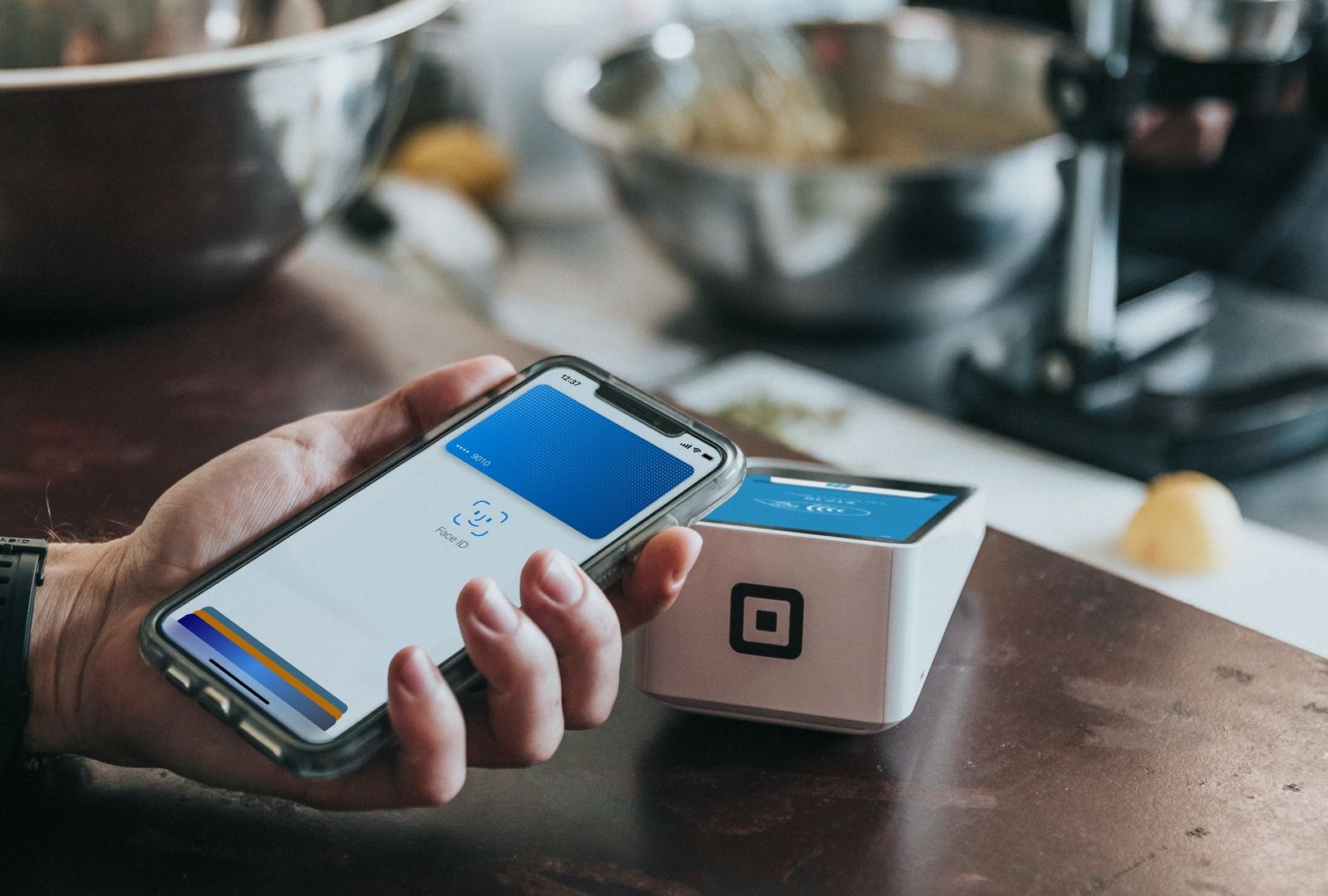 ЕС начал расследование против Apple из-за Apple Pay и комиссий в App Store