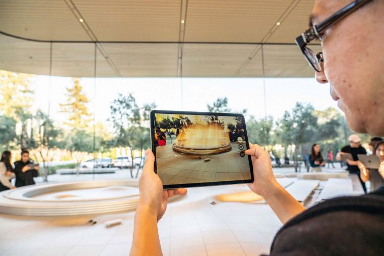 Apple отказалась от VR/AR-шлема в пользу ультралёгких AR-очков