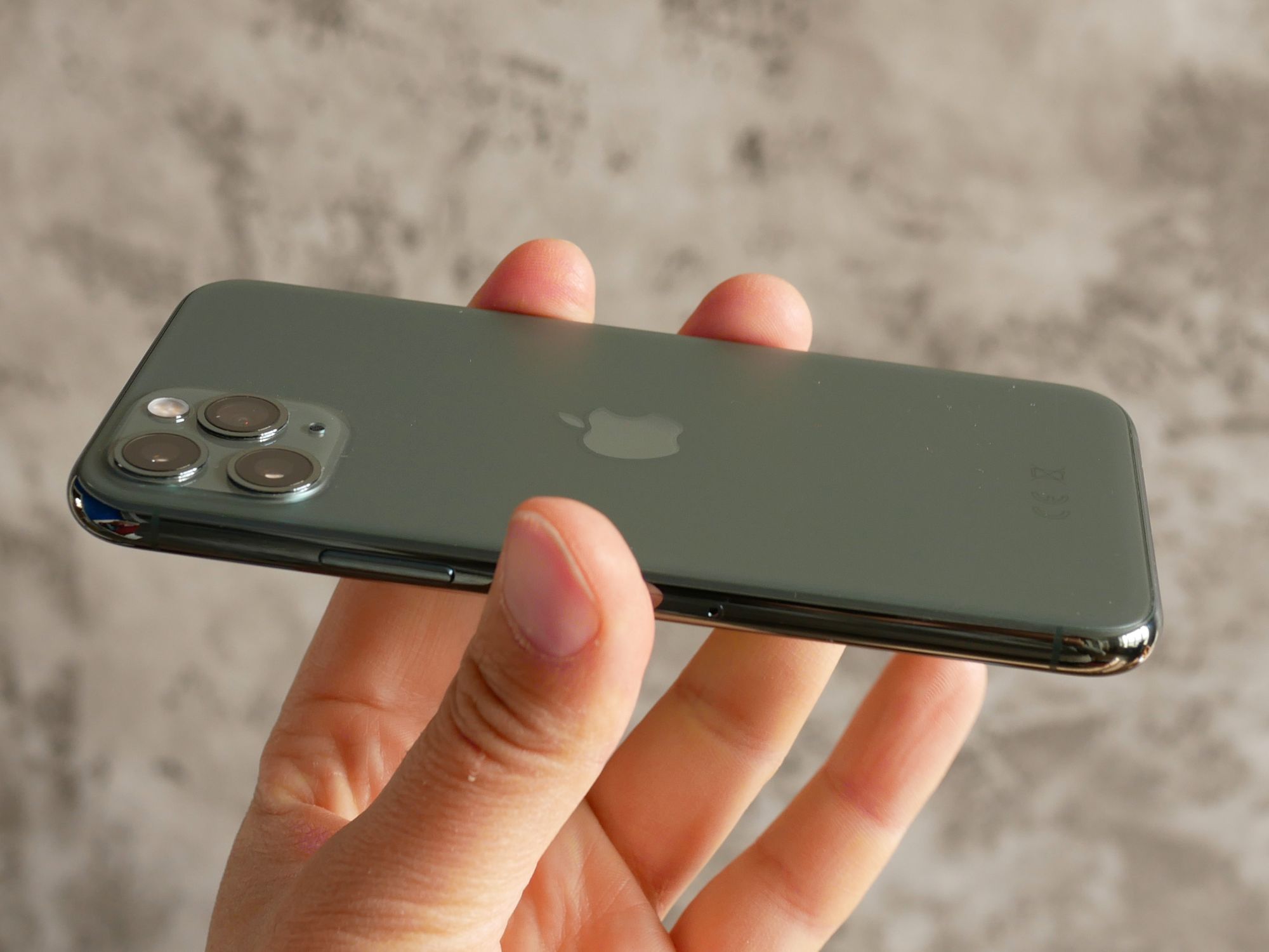 Redmi планирует выпустить компактные смартфоны