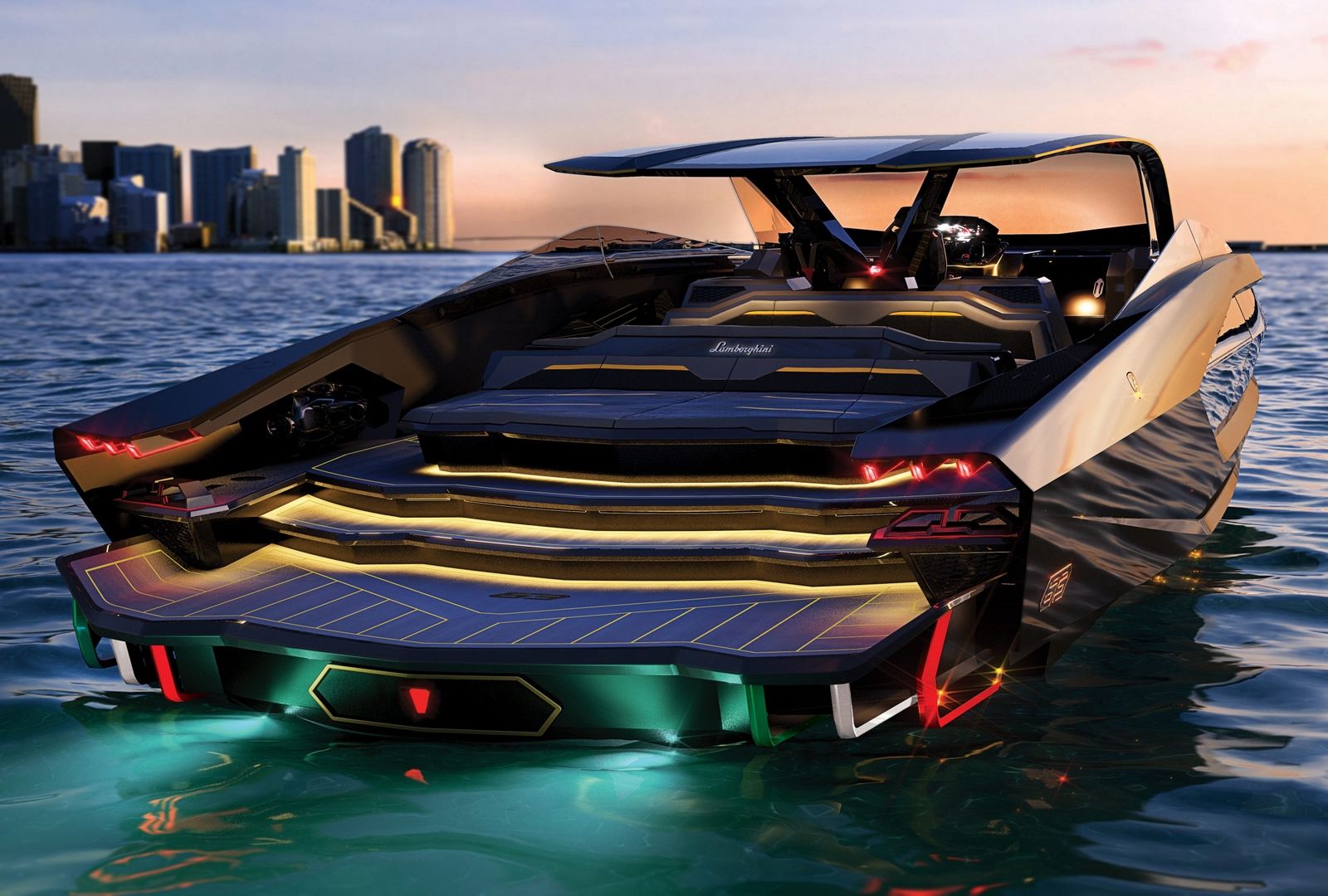 Lamborghini выпустила яхту-спорткар с гоночным двигателем