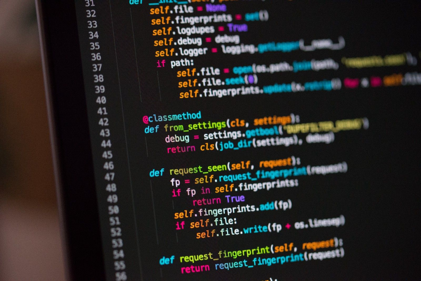 Microsoft и OpenAI показали ИИ, который автоматически генерирует код Python по комментариям