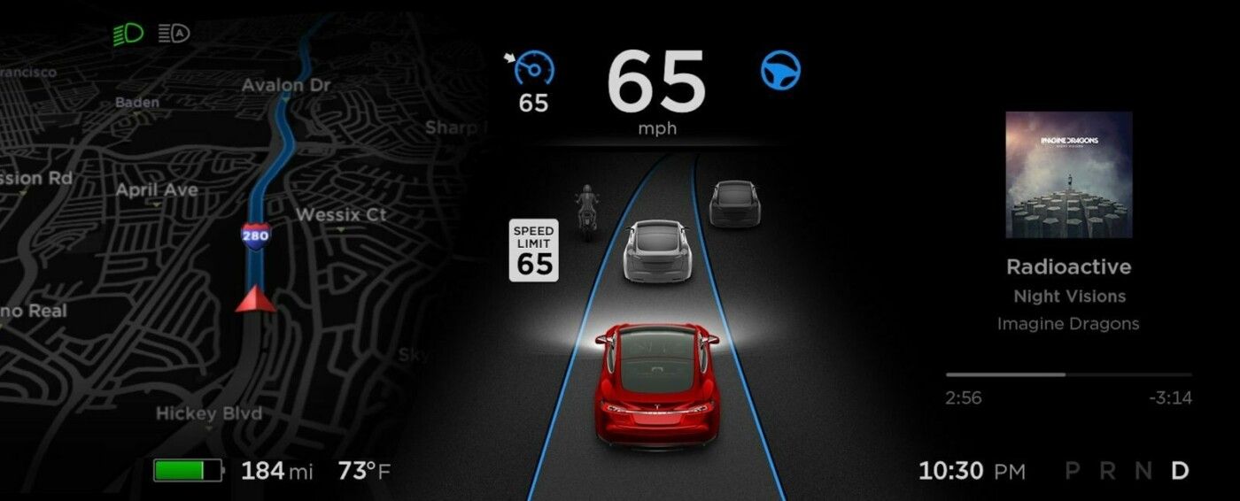 Апдейт дня: автопилот Tesla теперь официально ориентируется по дорожным знакам