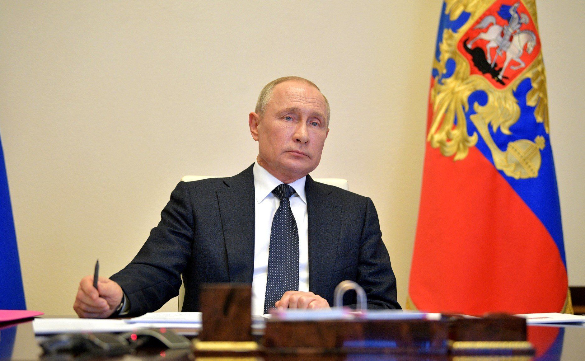 Путин снизил налоги для IT-компаний и запретил расплачиваться криптовалютой