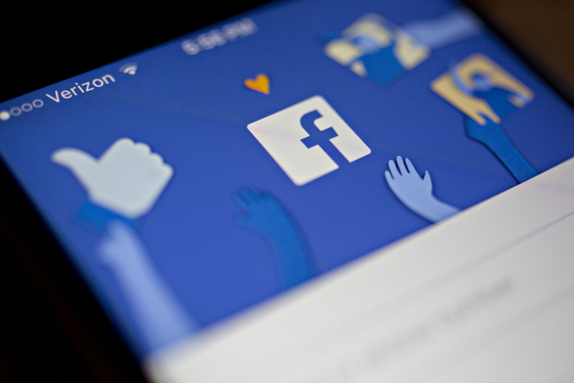 Facebook обвиняет Apple в нежелании помогать малому бизнесу и снова критикует App Store