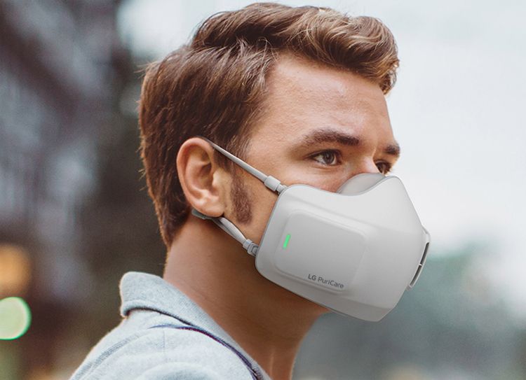 LG представила электронную маску с очистителем воздуха Wearable Air Purifier