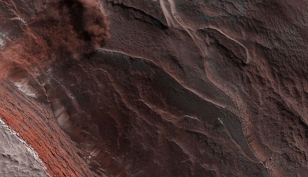 NASA опубликовало новые снимки поверхности Марса