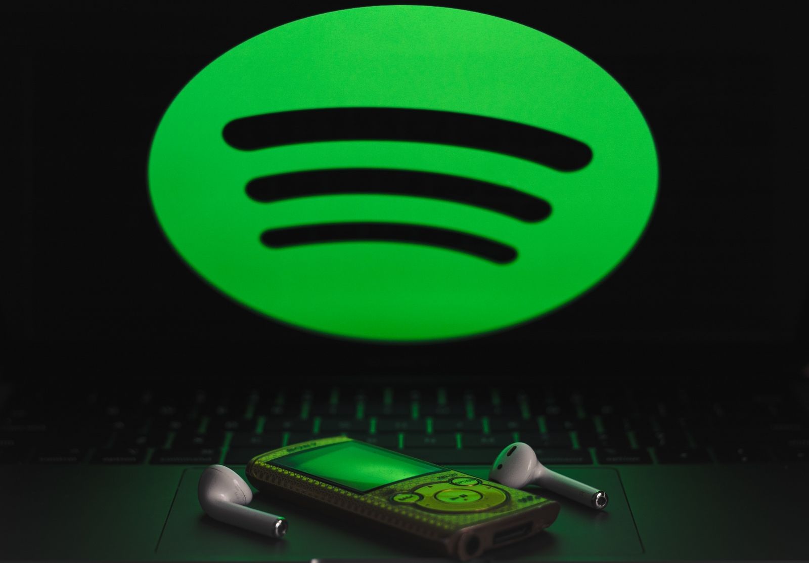 Spotify поддержал Epic Games в антимонопольной войне с Apple