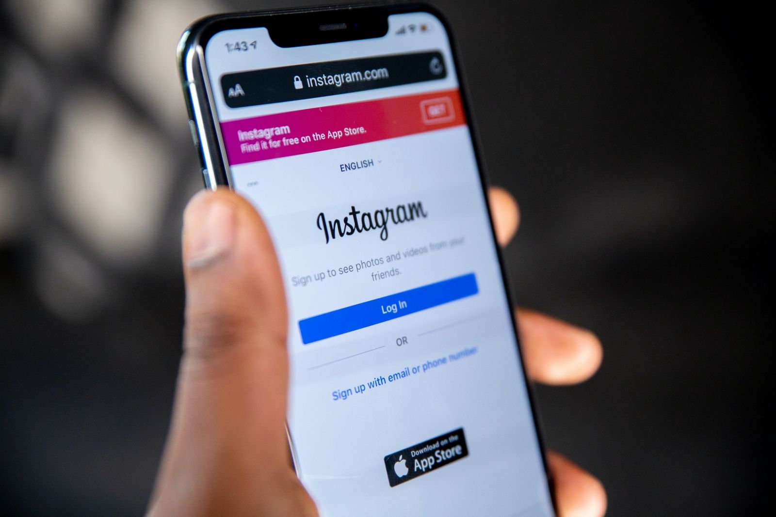 Сотрудник Facebook помог злоумышленнику заполучить аккаунт в Instagram