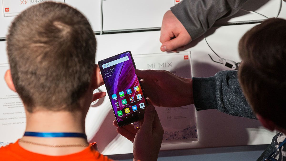 Xiaomi впервые обогнала Honor по продажам смартфонов в России