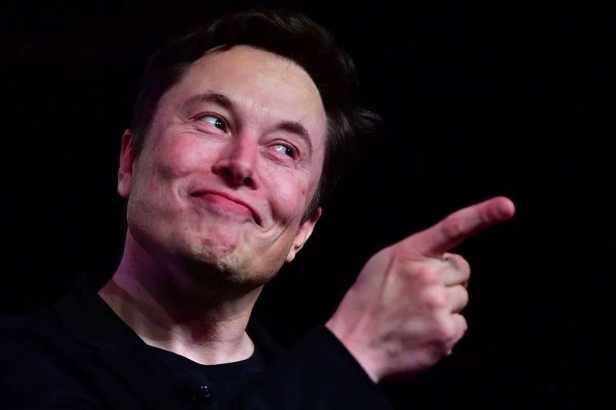 Tesla ввязалась в ценовую войну — Илон Маск установил «мемную» цену на Model S