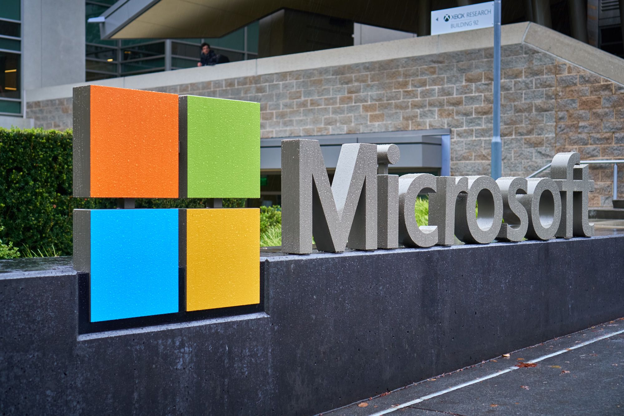 Microsoft Office 365 следит за сотрудниками на удалёнке — это многим не нравится