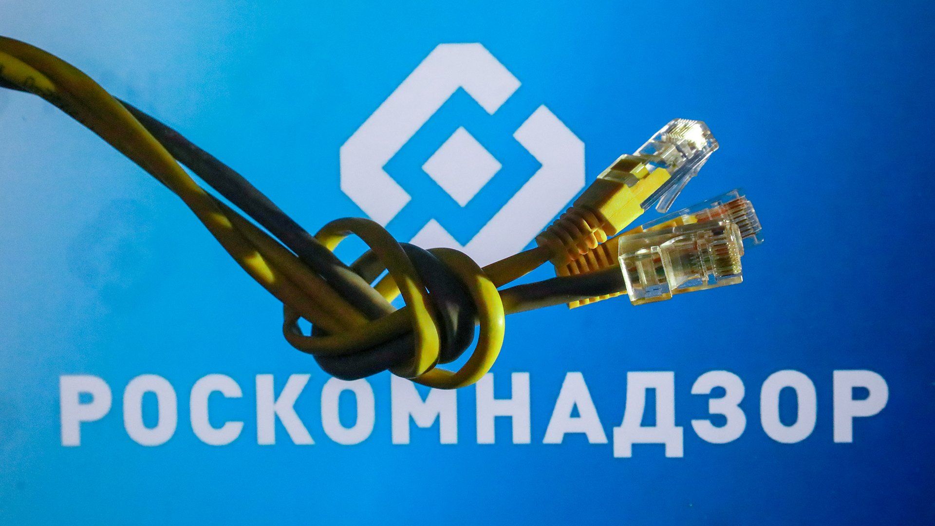 Роскомнадзор призывает СМИ размещать видеоматериалы на российских платформах