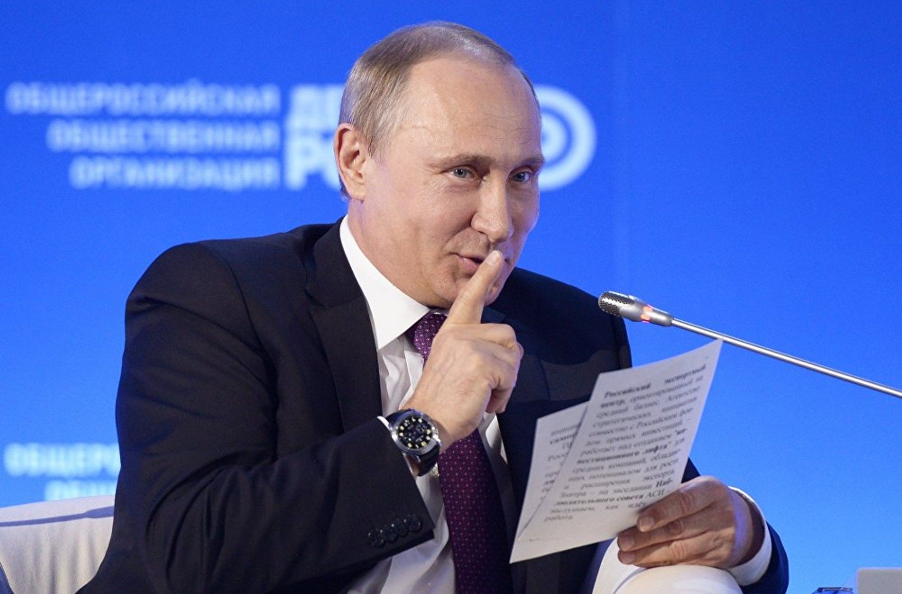 Каждый десятый россиянин опасается шутить в Сети о политике