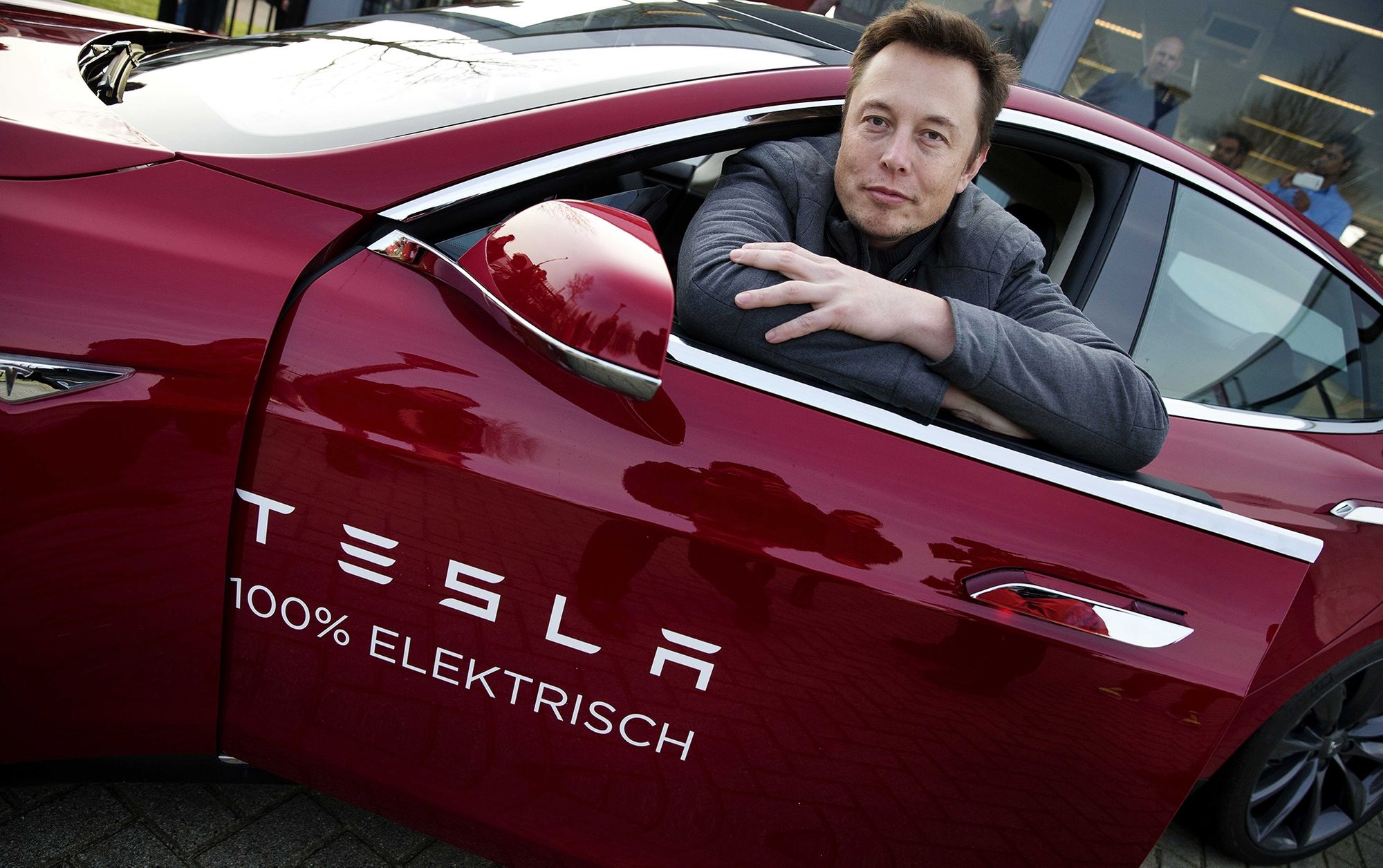 Business Insider рассказал, сколько платят сотрудникам в Tesla, Rivian и Nikola