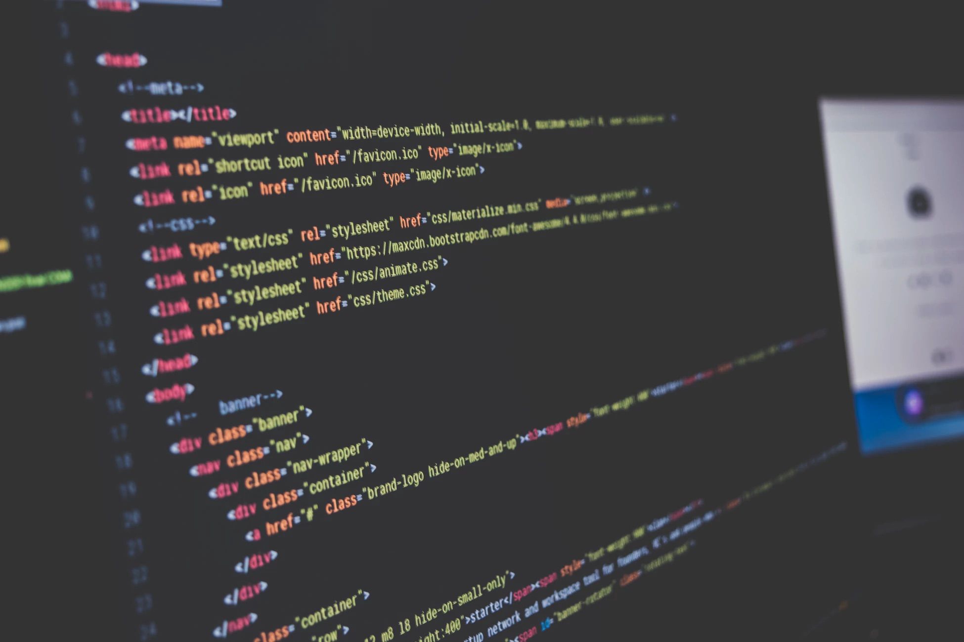 Британская компания с «опасным» HTML-тегом в названии была вынуждена его сменить