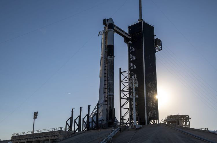 SpaceX запустила космический корабль Dragon с грузом для МКС