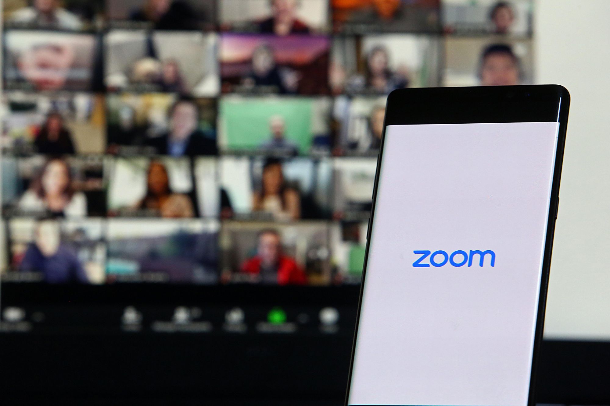 Mail.ru Group и «Ростелеком» запустят аналог Zoom для школьников
