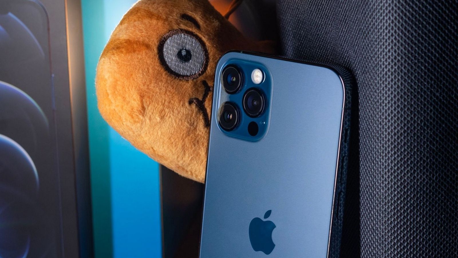 iPhone 12 и 12 Pro продаются в три раза хуже, чем iPhone 11 и 11 Pro в прошлом году