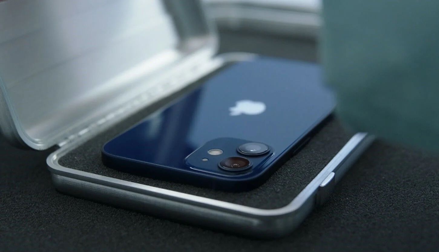 iPhone 12 mini — это провал? Аналитики сообщают о рекордно низких продажах мини-новинки