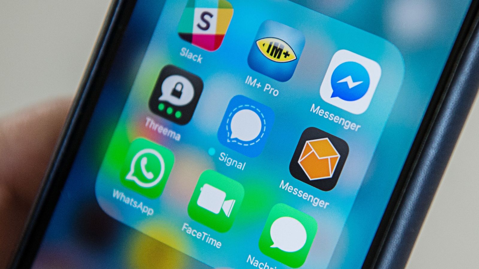 Илон Маск и WhatsApp стали причиной роста числа новых пользователей в мессенджере Signal