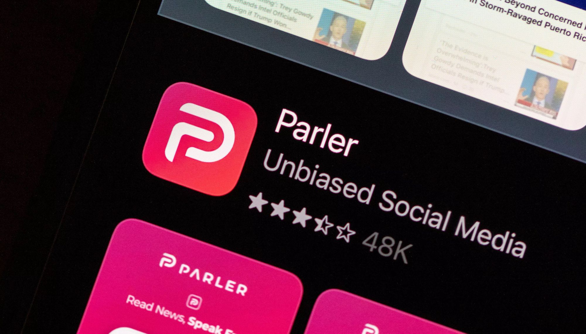 Apple удалила Parler из App Store, а Amazon вскоре отключит соцсети хостинг