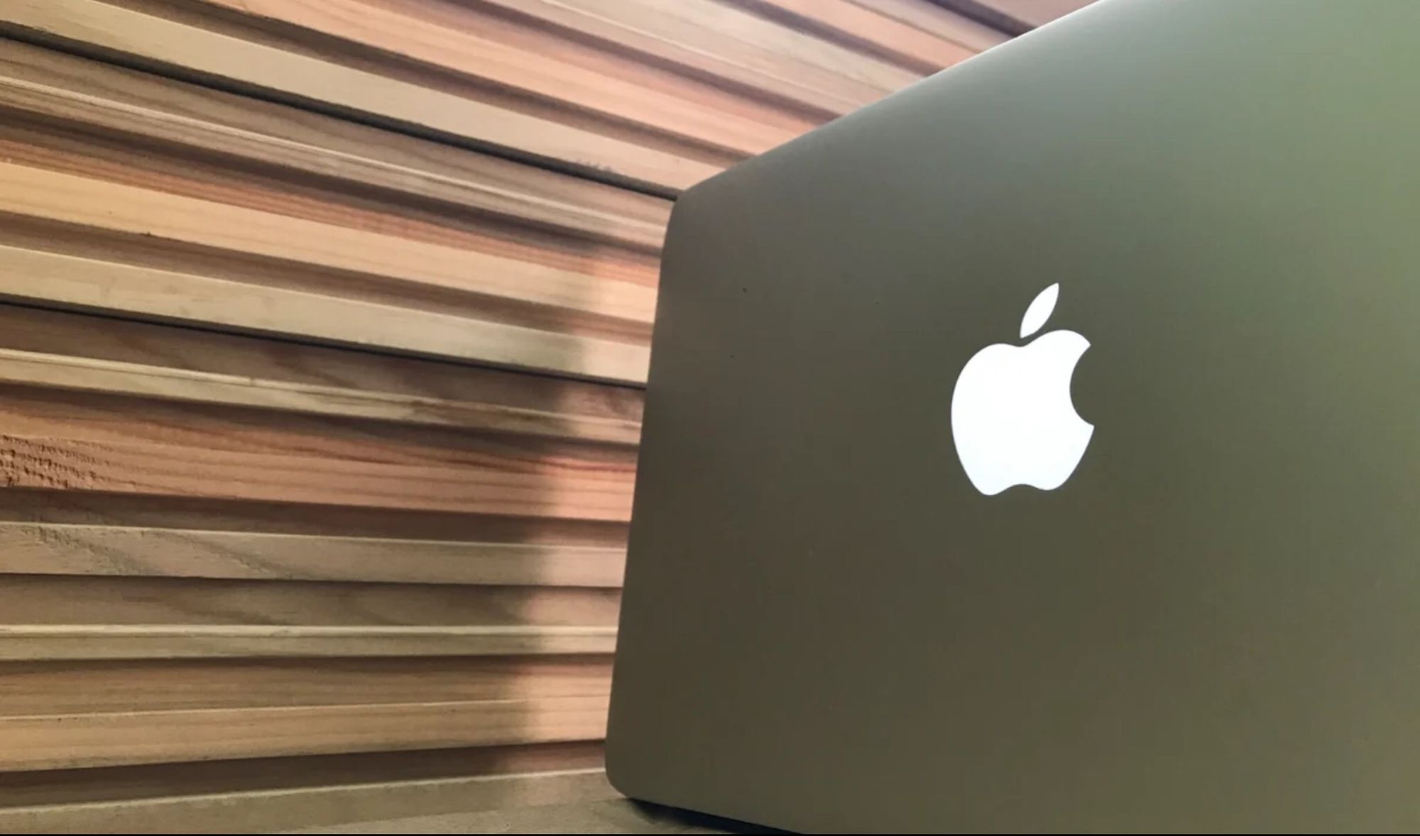 Старый хлам или сокровище «занедорого»: можно ли брать MacBook 2011 года в 2020-м?