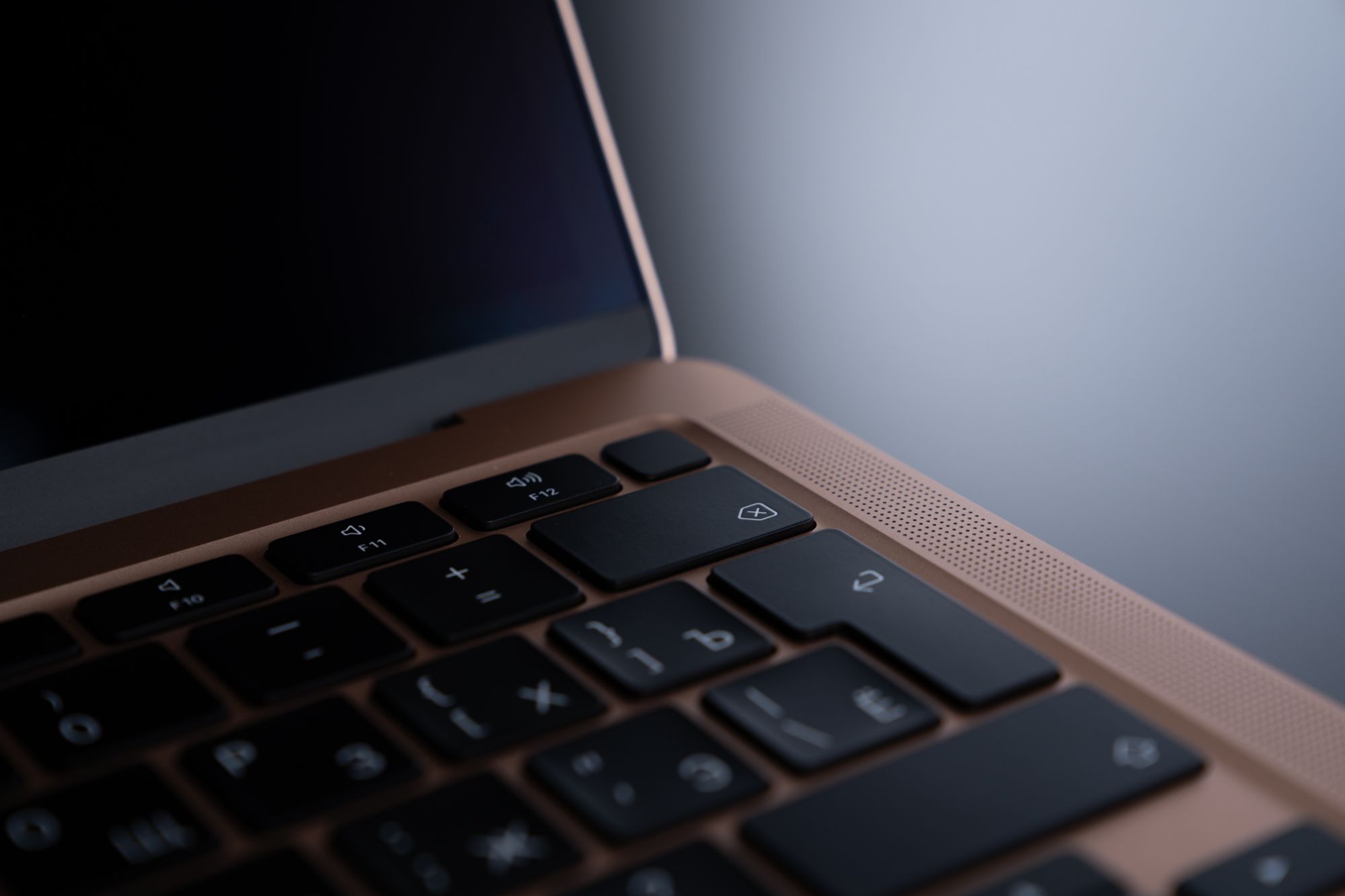 Обзор MacBook Air на M1: теперь не только «печатная машинка»