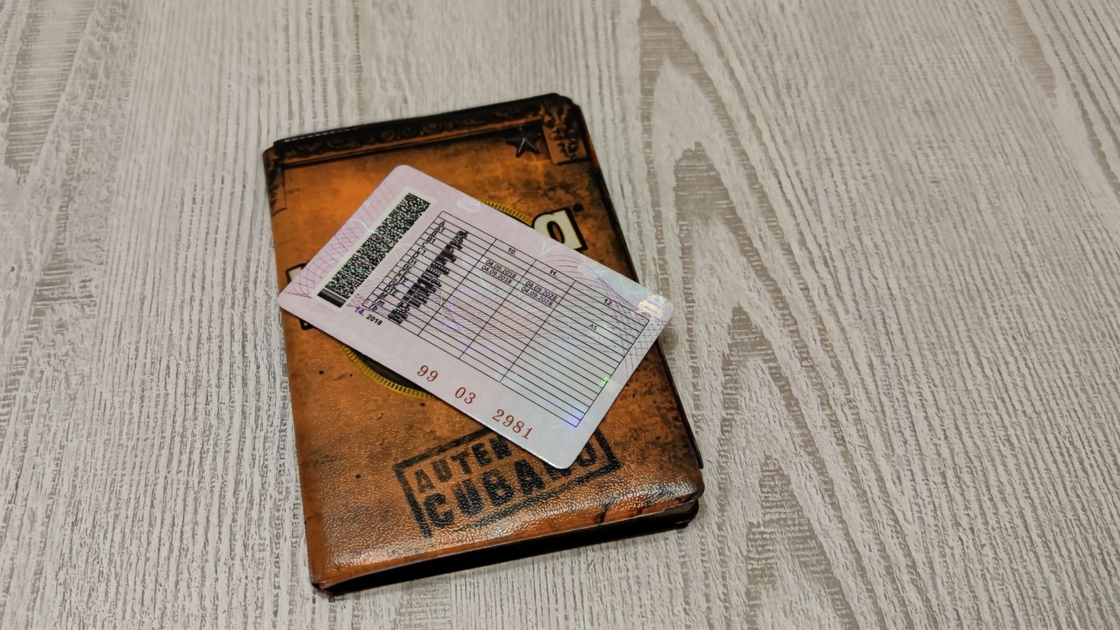 Минцифры запланировало эксперимент по замене водительских прав на QR-код