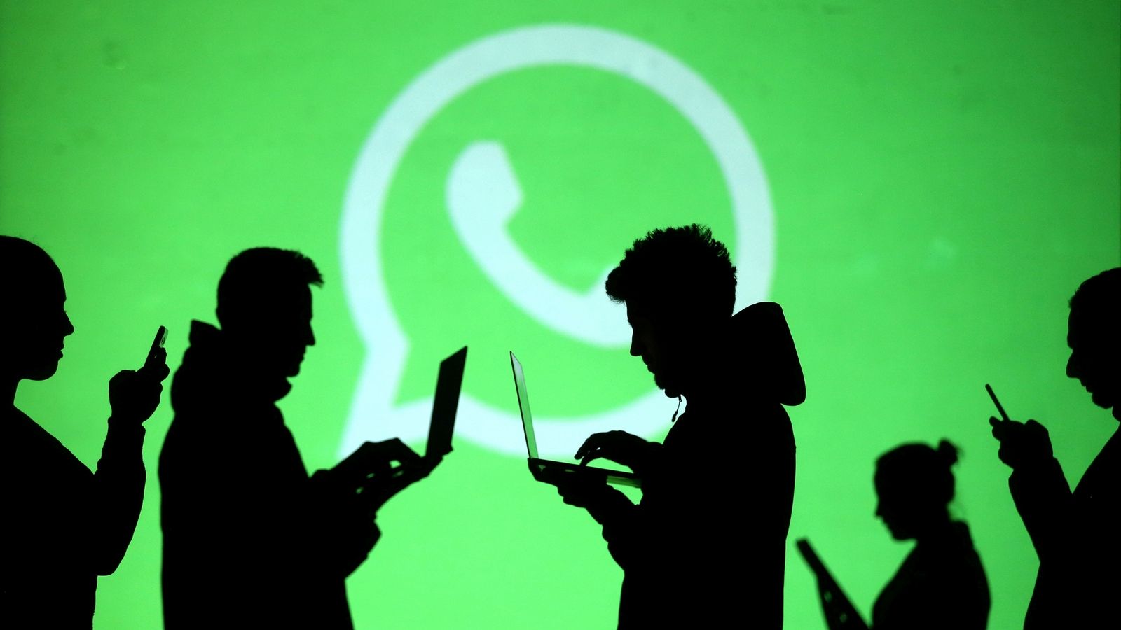 Новая политика WhatsApp вызвала обеспокоенность у депутатов Европарламента