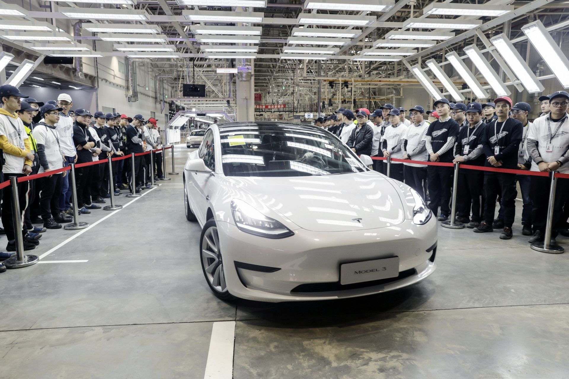 Китай усомнился в безопасности Tesla электрокаров