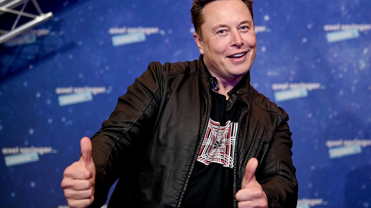 Илон Маск официально получил должность «Технокороля» в Tesla