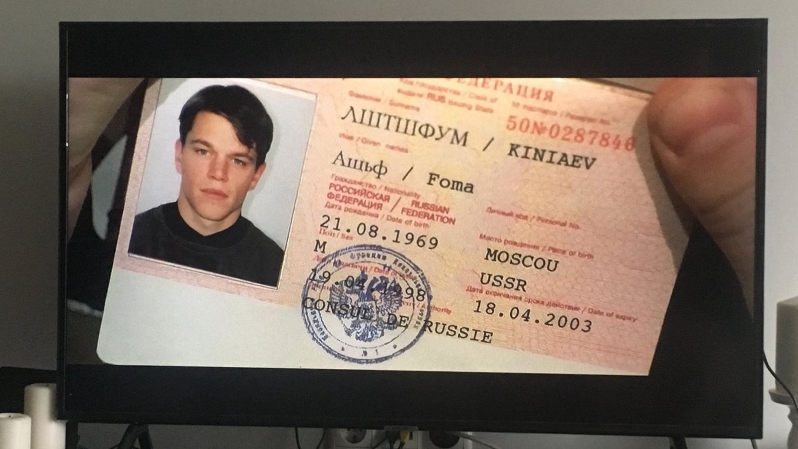 Роскомнадзор передумал требовать паспорт и адрес места жительства для регистрации в соцсетях