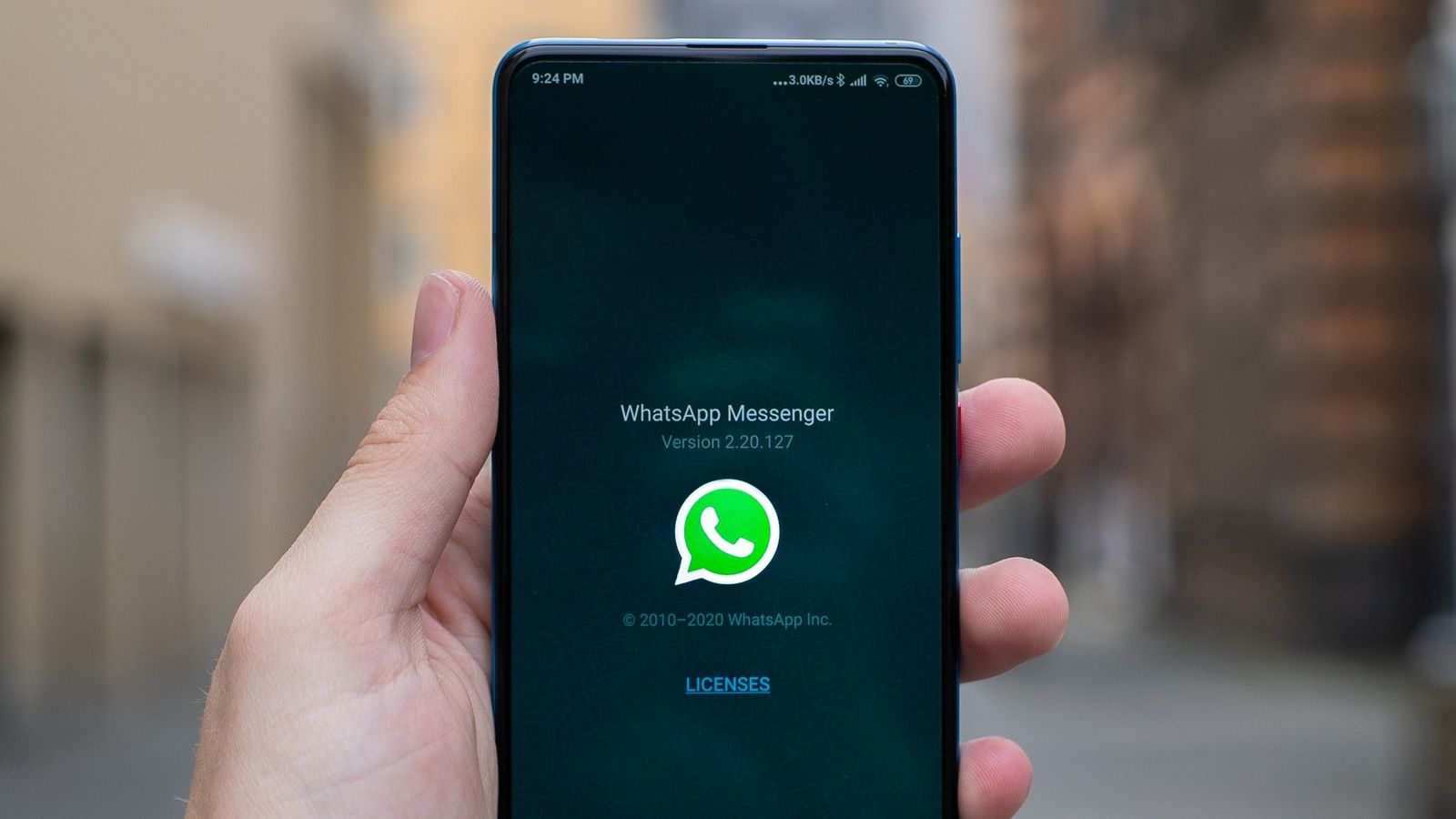WhatsApp планирует добавить защиту паролем при создании резервных копий