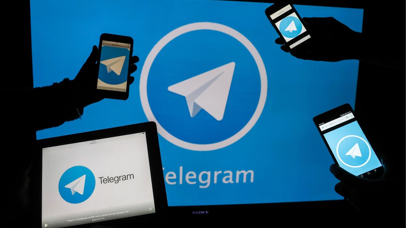 Мошенники шантажируют пользователей, используя Telegram-боты, которые собирают персональные данные