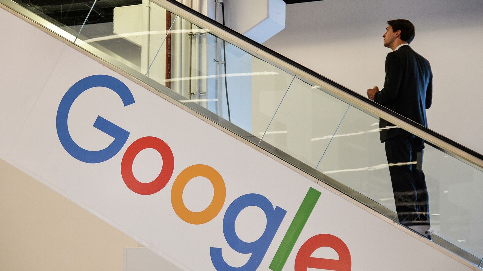 Google пообещала удалить запрещённый в России контент