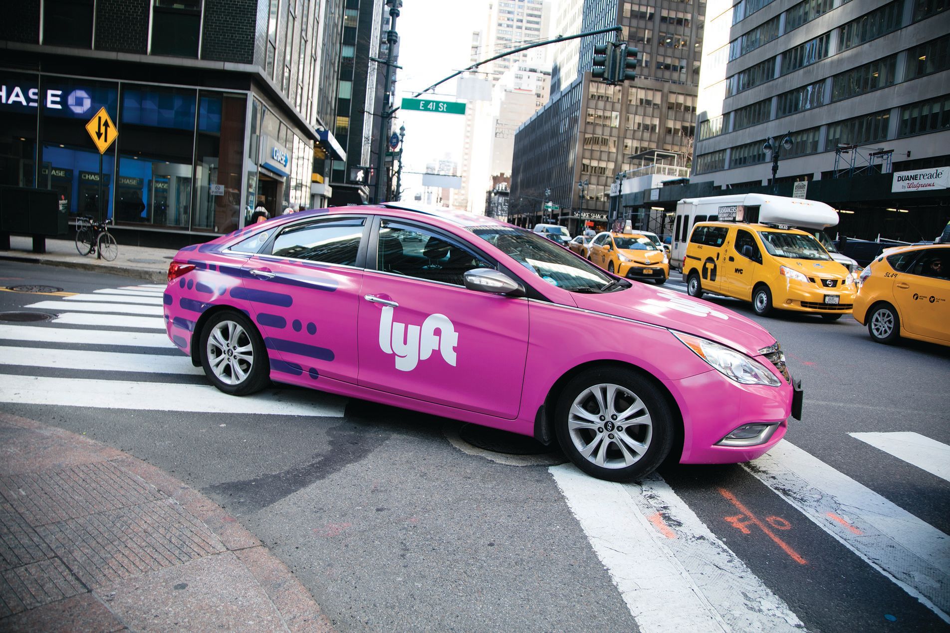 Lyft продаст свое подразделение по разработке беспилотных автомобилей компании Toyota за $550 млн