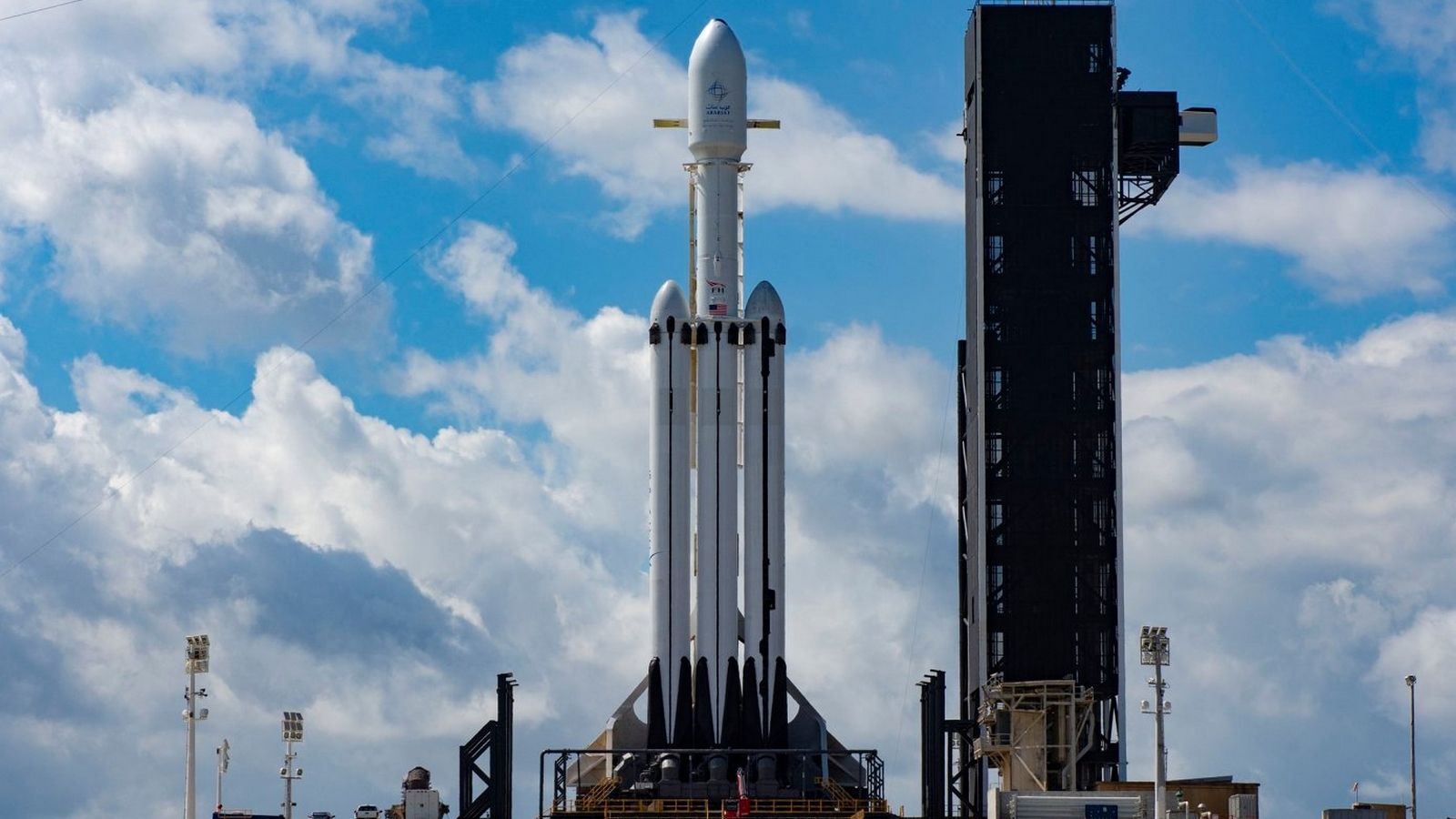 Falcon Heavy от SpaceX доставит к Луне вездеход VIPER от NASA для поиска воды