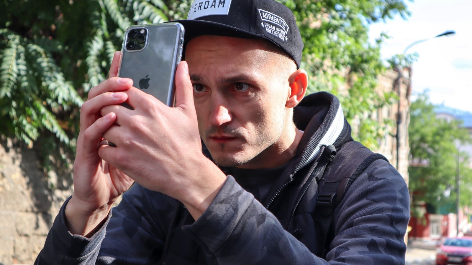 iPhone и iPad, возможно, научатся скрывать информацию на дисплее от посторонних глаз