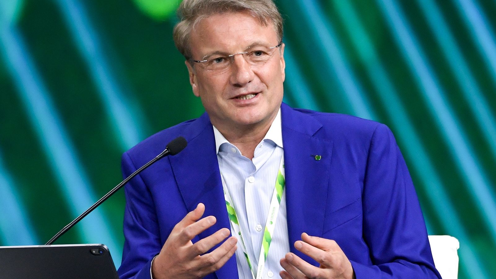 Герман Греф предупредил людей о потере работы из-за роботов