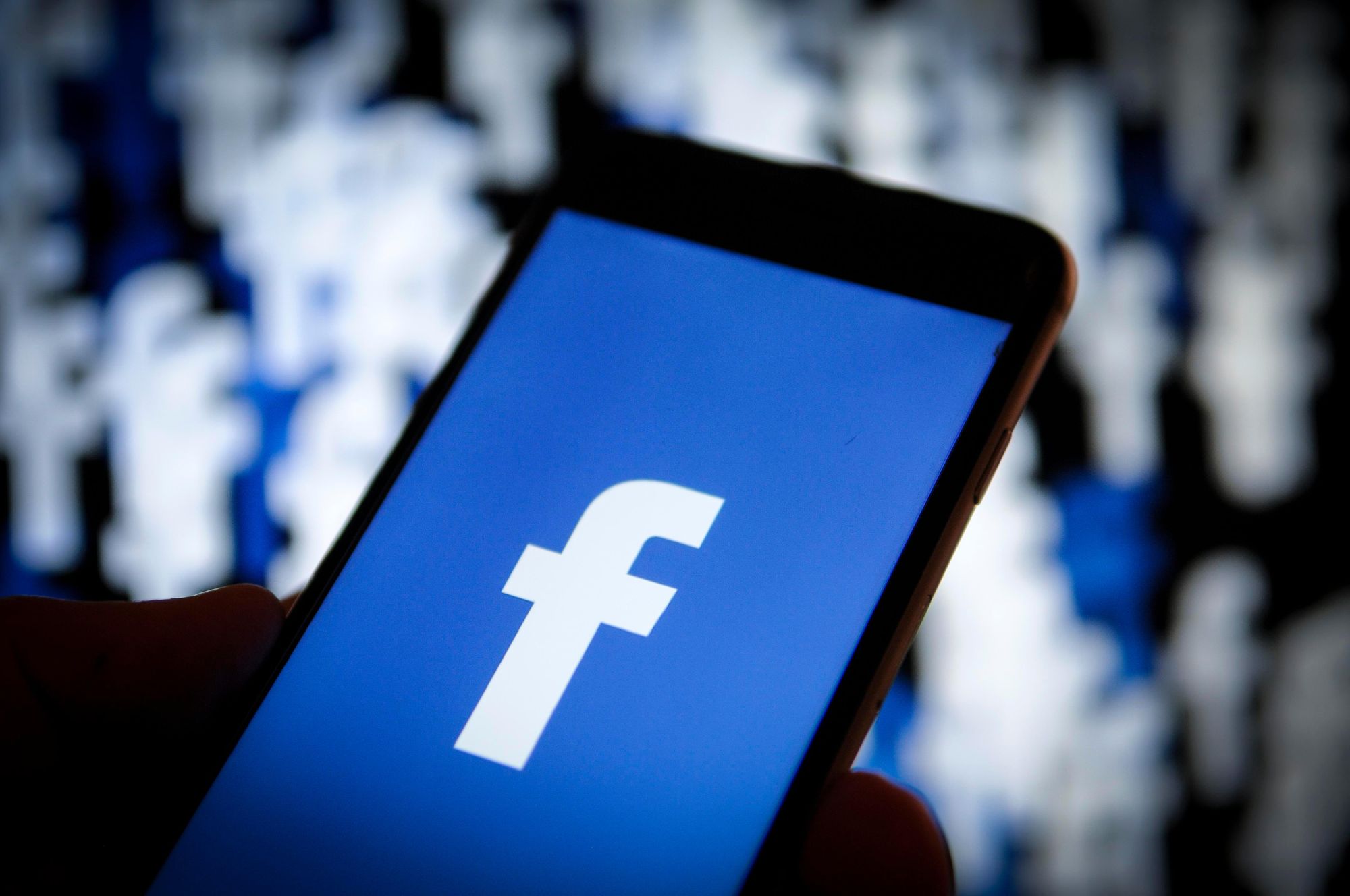Рыночная капитализация Facebook превысила $1 трлн