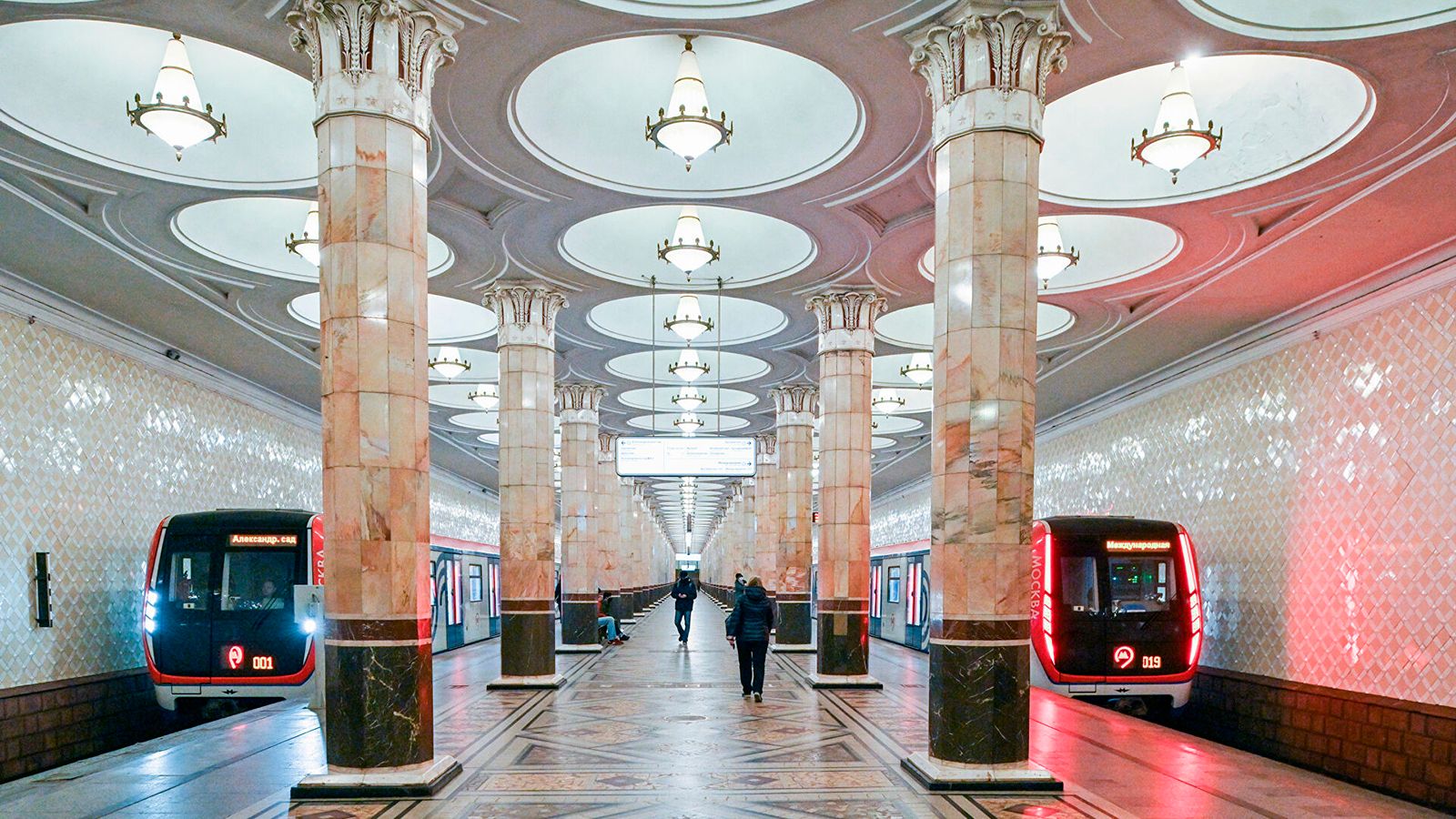 В метро Москвы начали тестировать оплату проезда с помощью технологии распознавания лиц