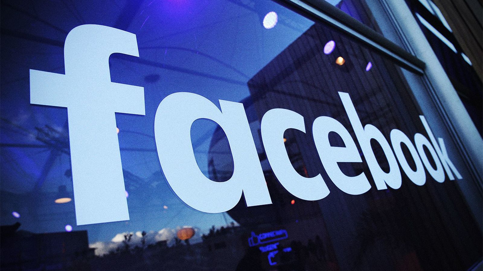 Акции Facebook упали несмотря на впечатляющий рост доходов в предыдущем квартале