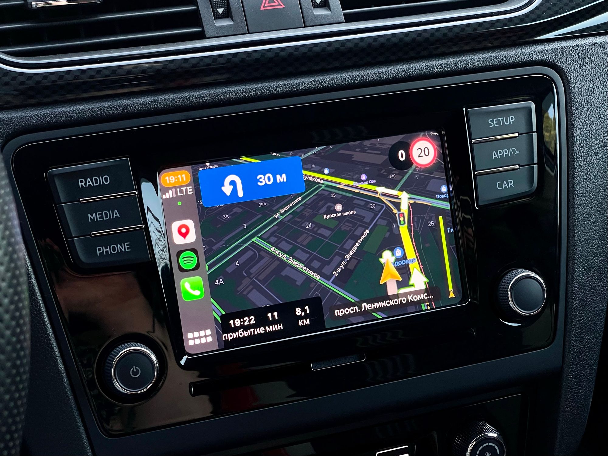 Обзор Яндекс.Карт с поддержкой навигатора для CarPlay: опыт использования и нюансы