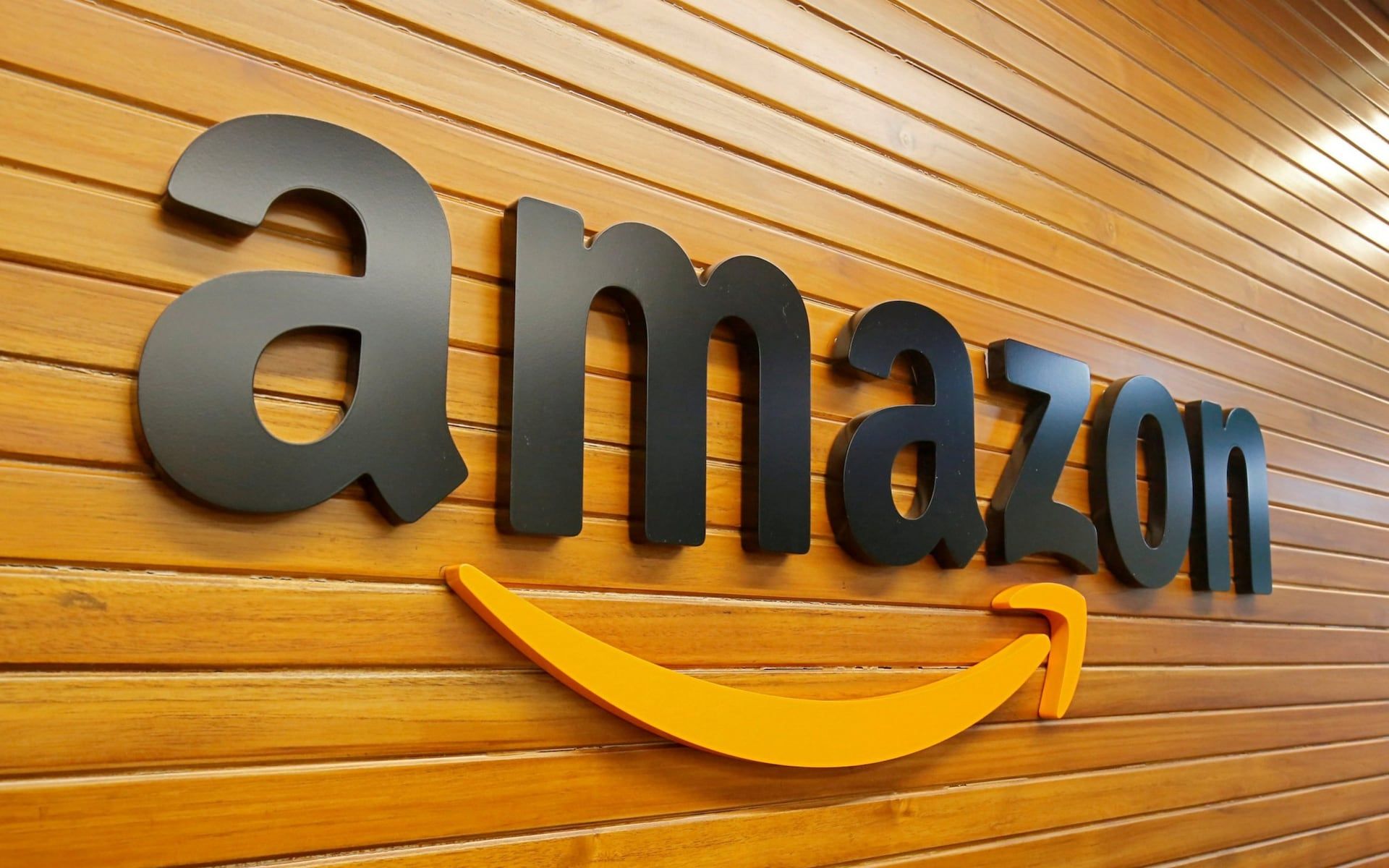 Amazon купила команду разработчиков спутникового интернета у Facebook