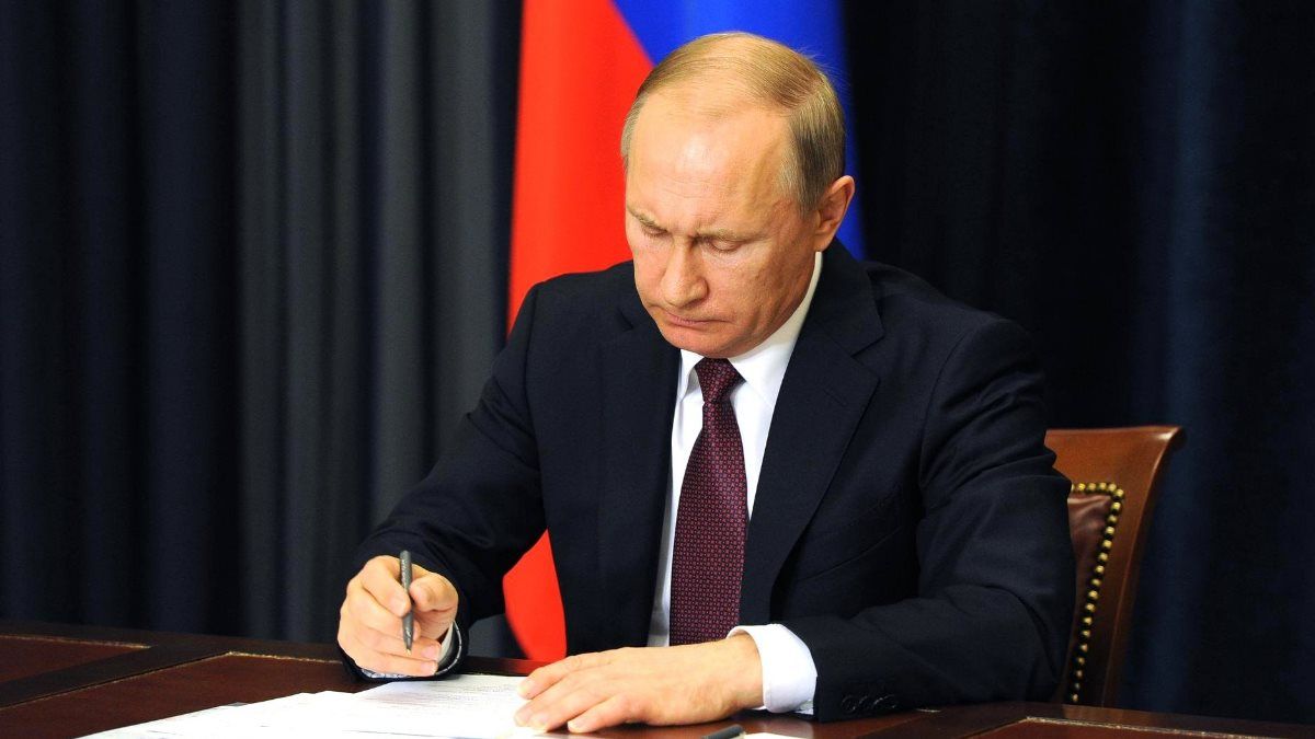 Владимир Путин подписал закон о бесплатном доступе к социально значимым сайтам