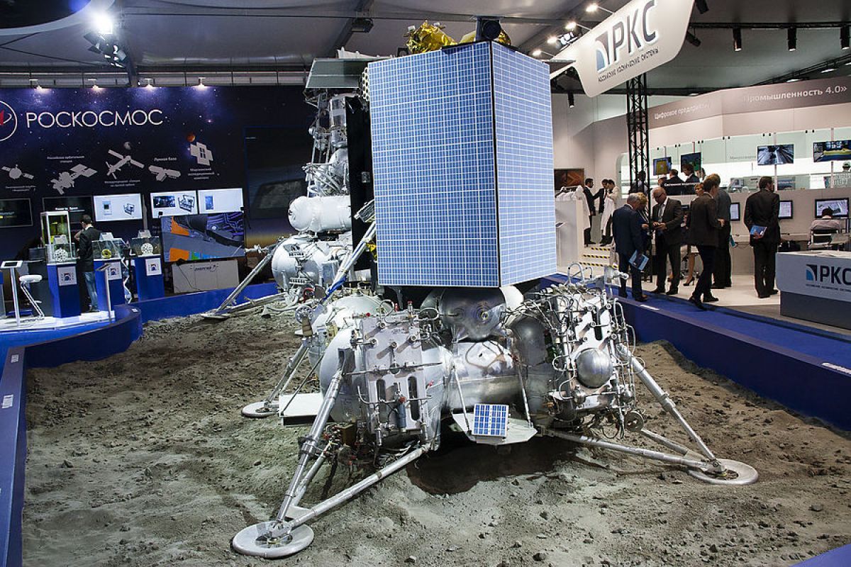Запуск российской миссии на Луну отложили на 2022 год